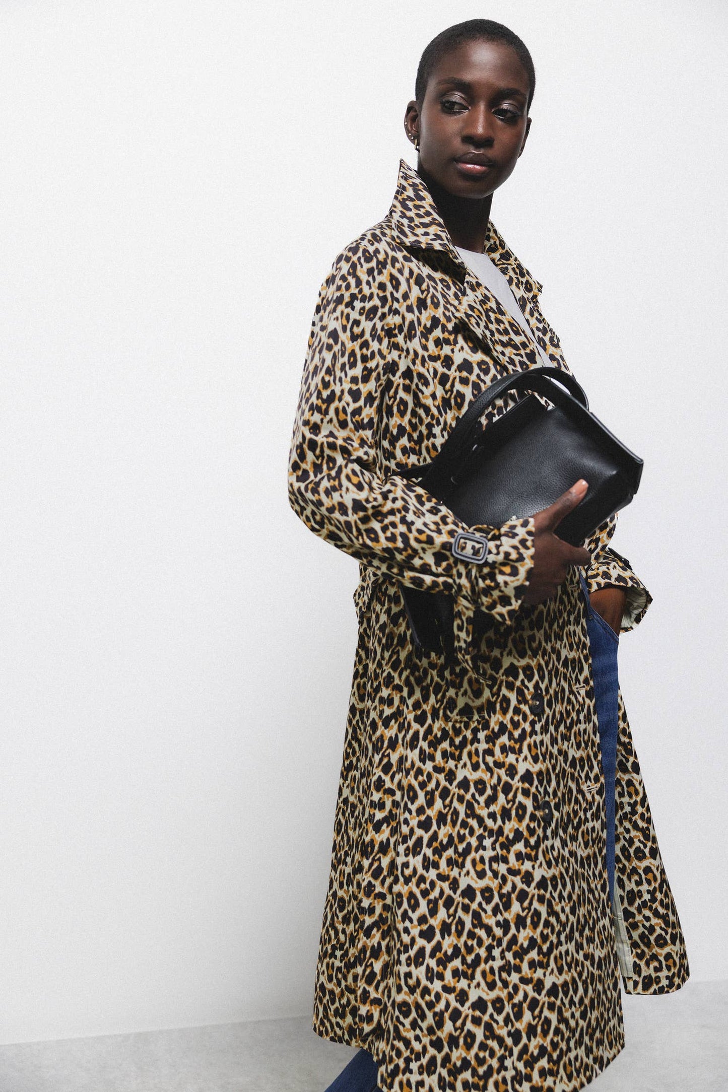 Trench doppiopetto animalier con cintura