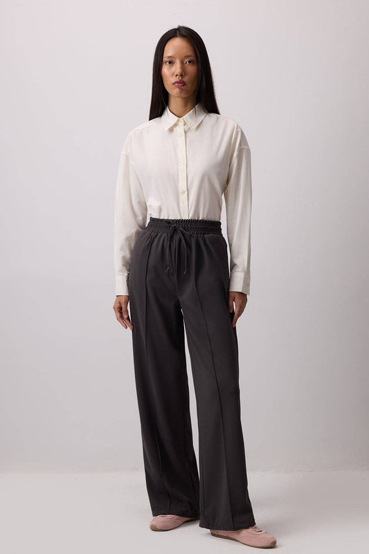 Pantaloni wide leg con vita elasticizzata