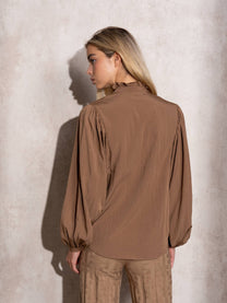 Blusa con maniche a palloncino e collo arricciato