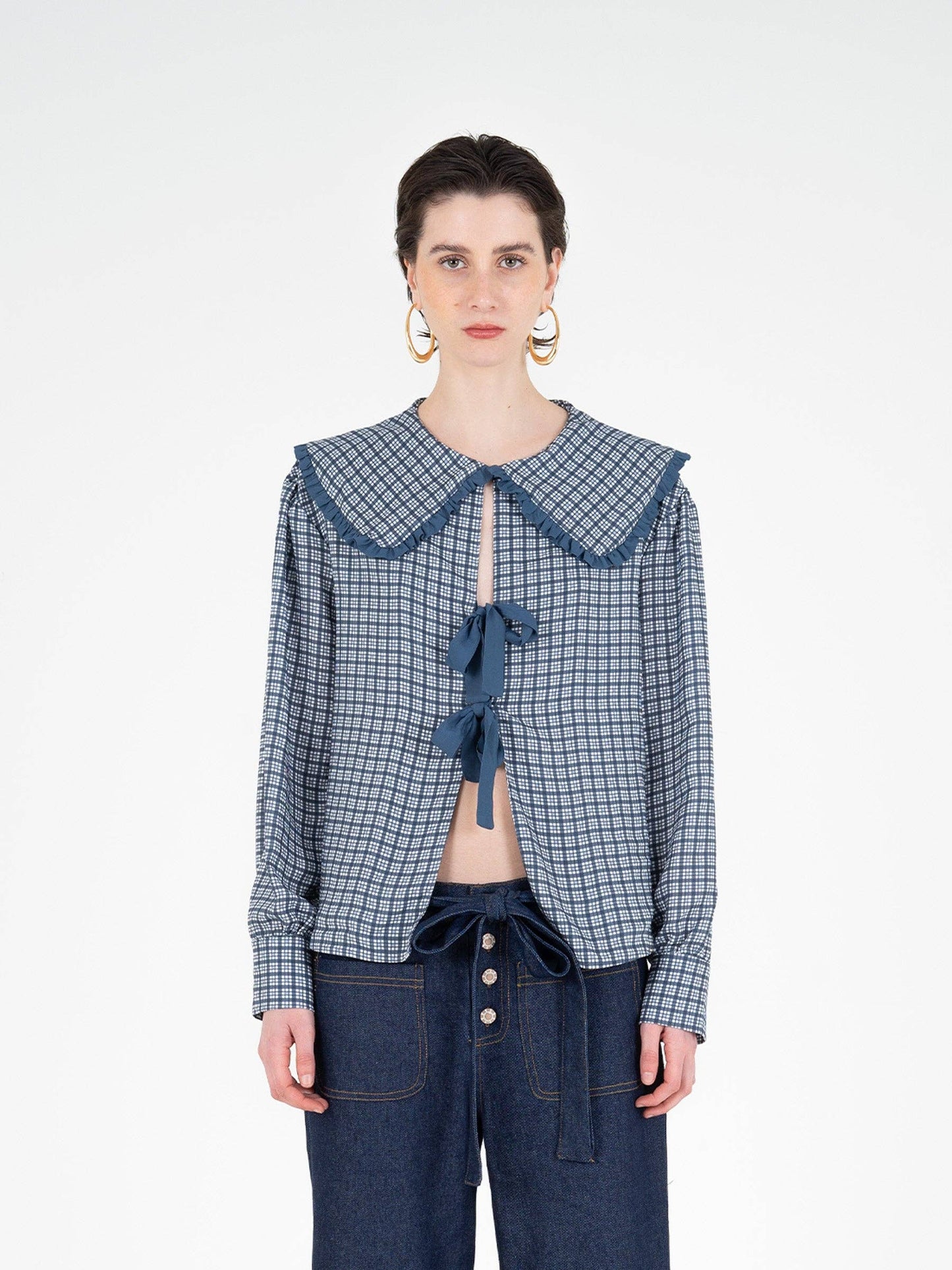 Blusa tartan romantica con maxi colletto e fiocchi