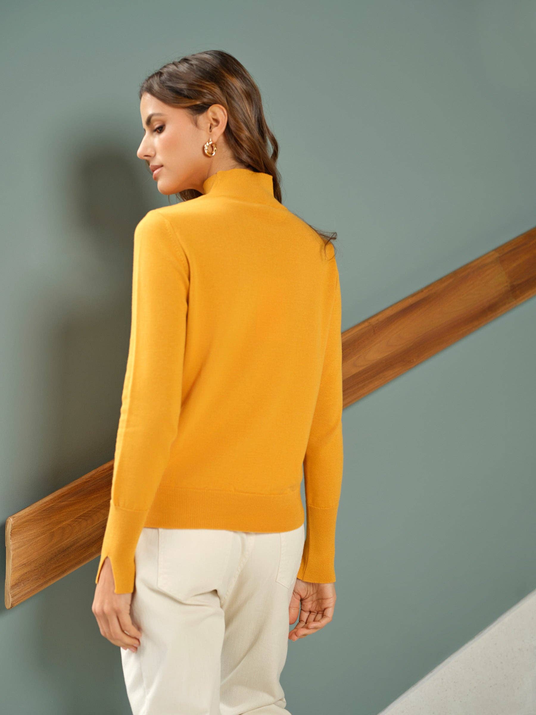 Maglia a collo alto in maglia