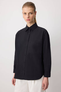 Camicia essenziale oversize in viscosa con tasca