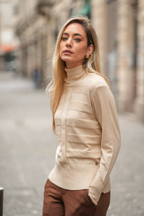 Maglia dolcevita testurizzata da donna
