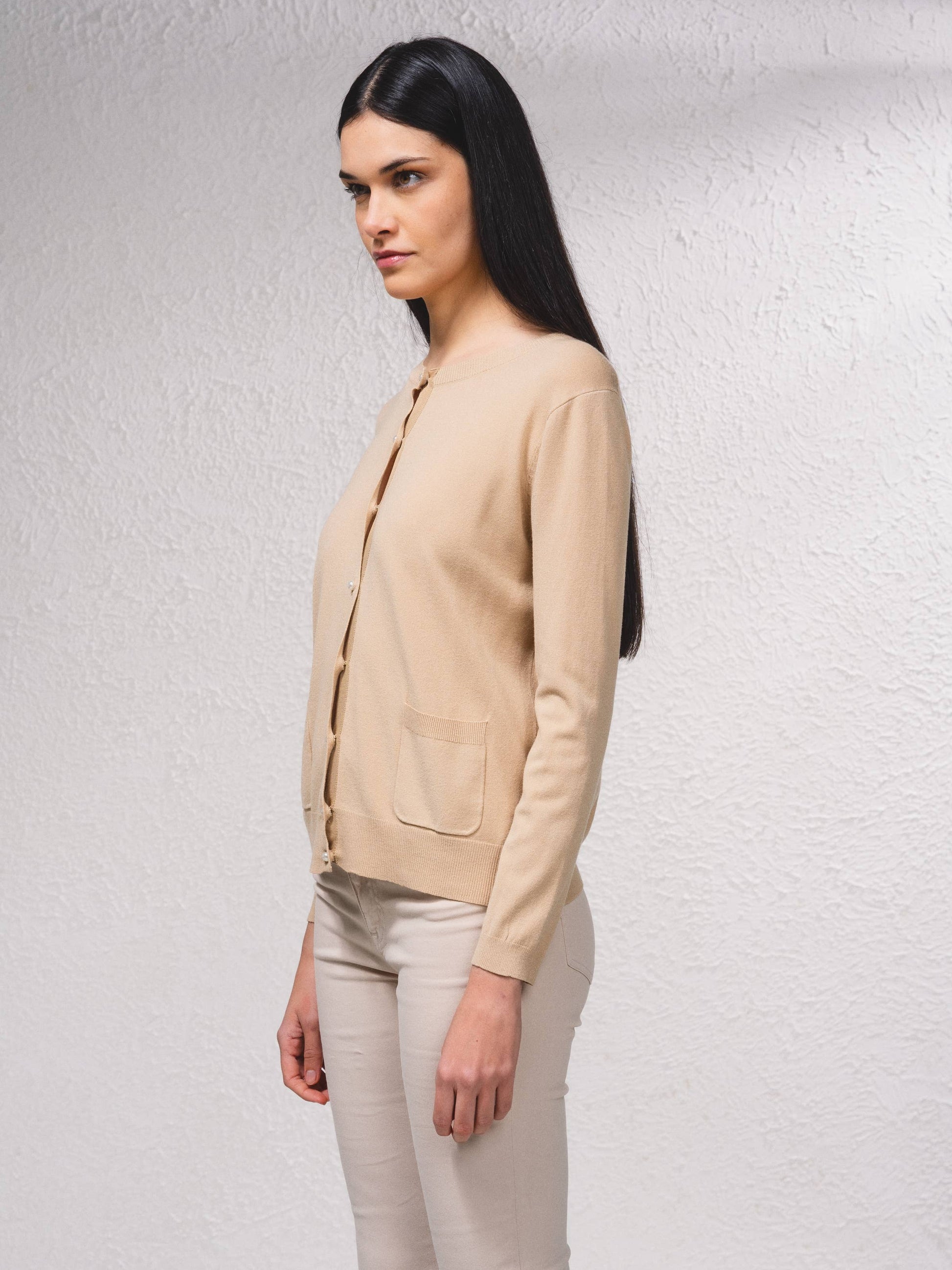 Cardigan in maglia con bottoni effetto perla