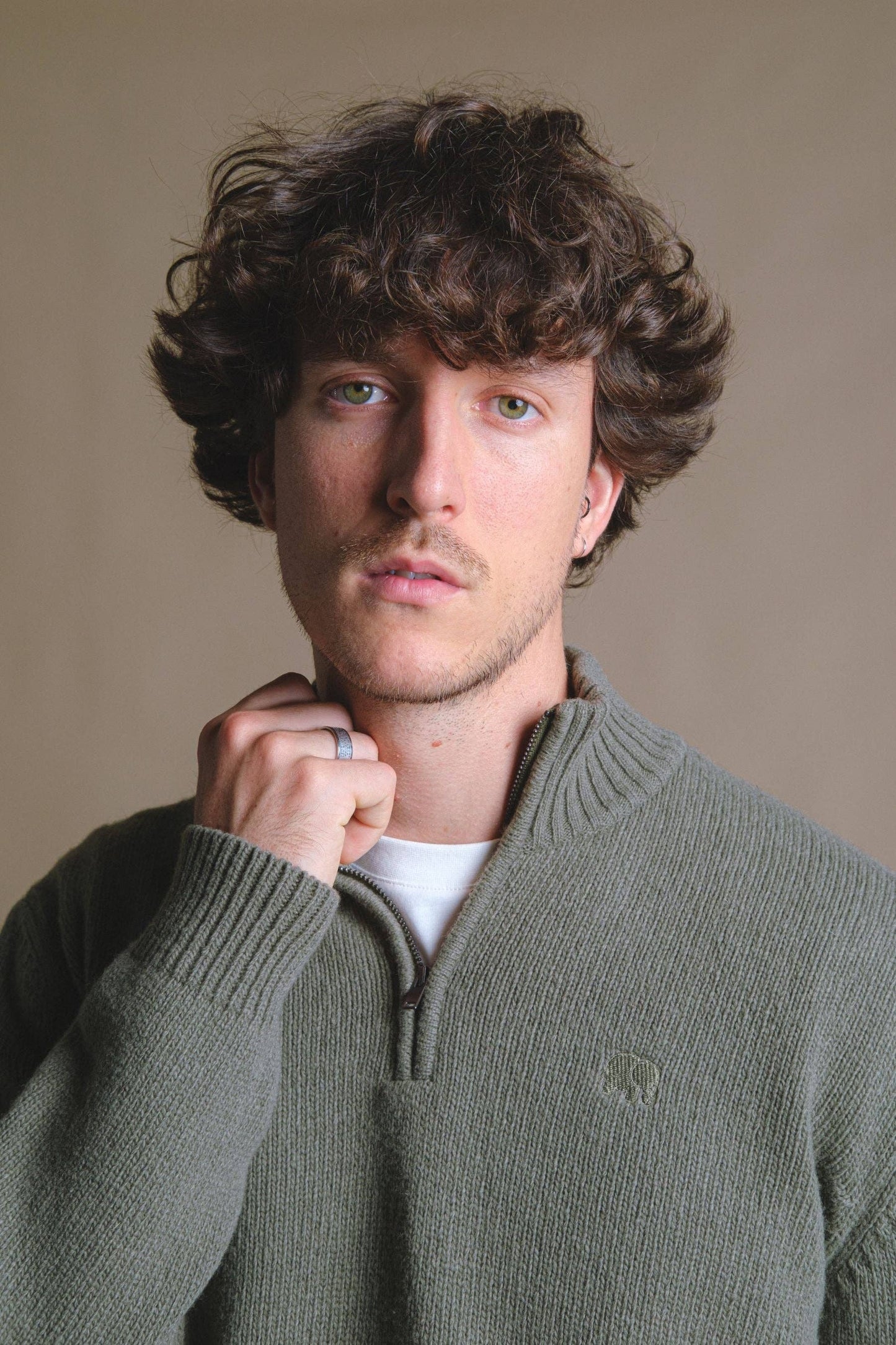 Maglia uomo in lana jacquard con zip a quarto color salvia