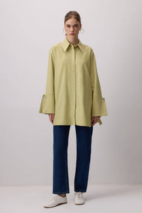Camicia a righe con polsini ampi