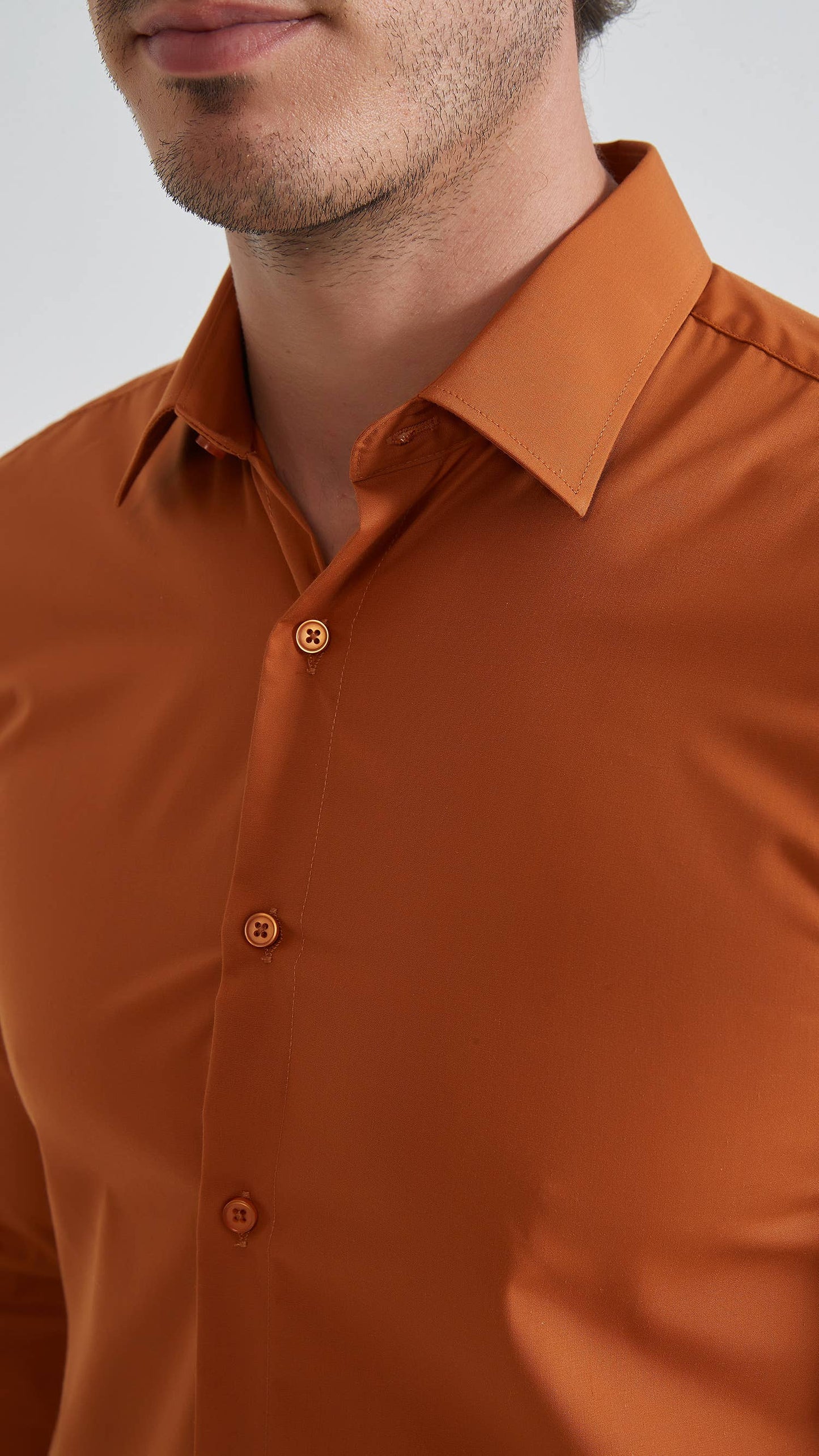Camicia slim fit color bronzo