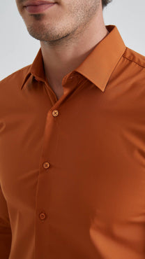 Camicia slim fit color bronzo