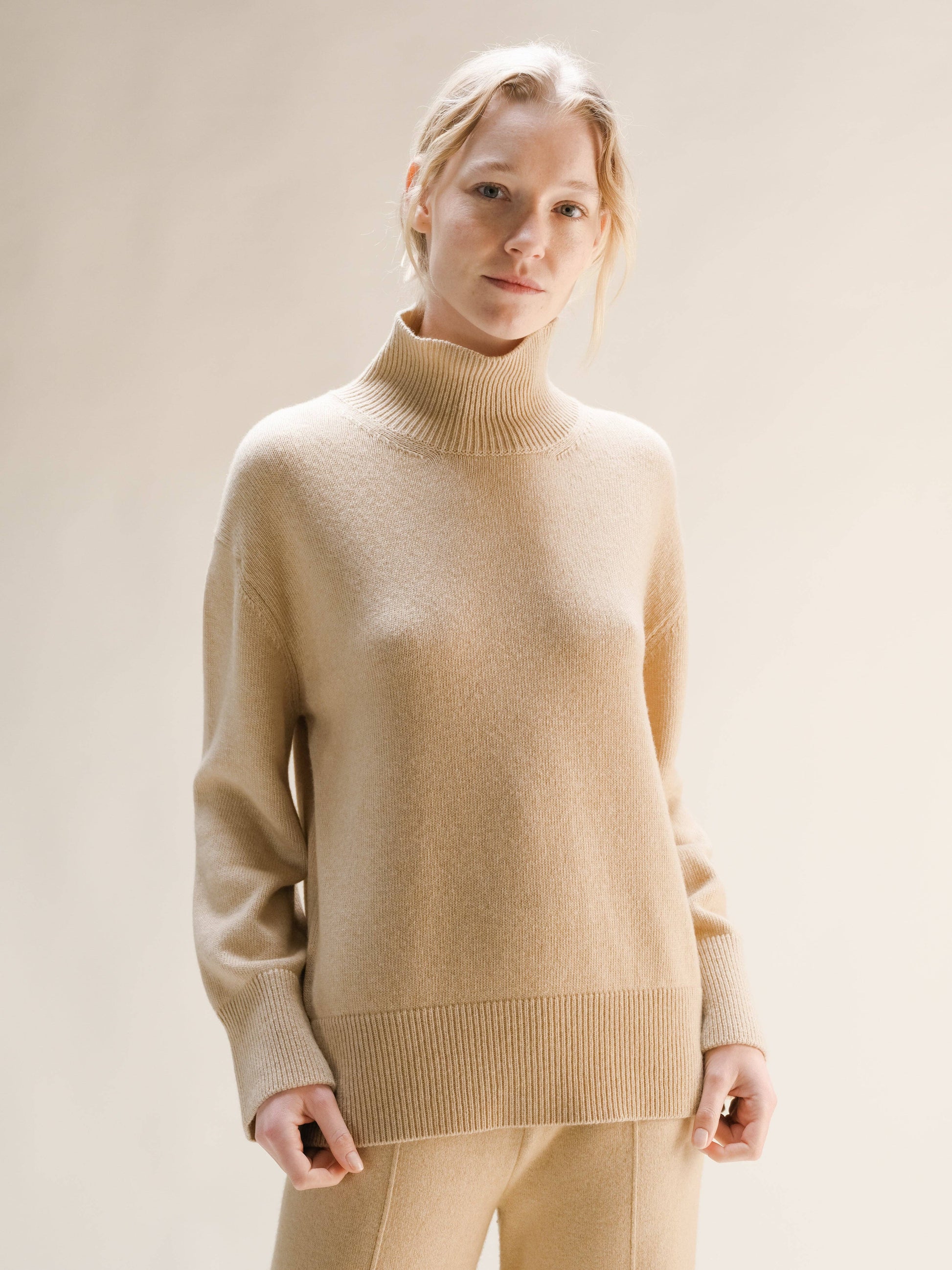Maglione dolcevita lungo in misto cashmere