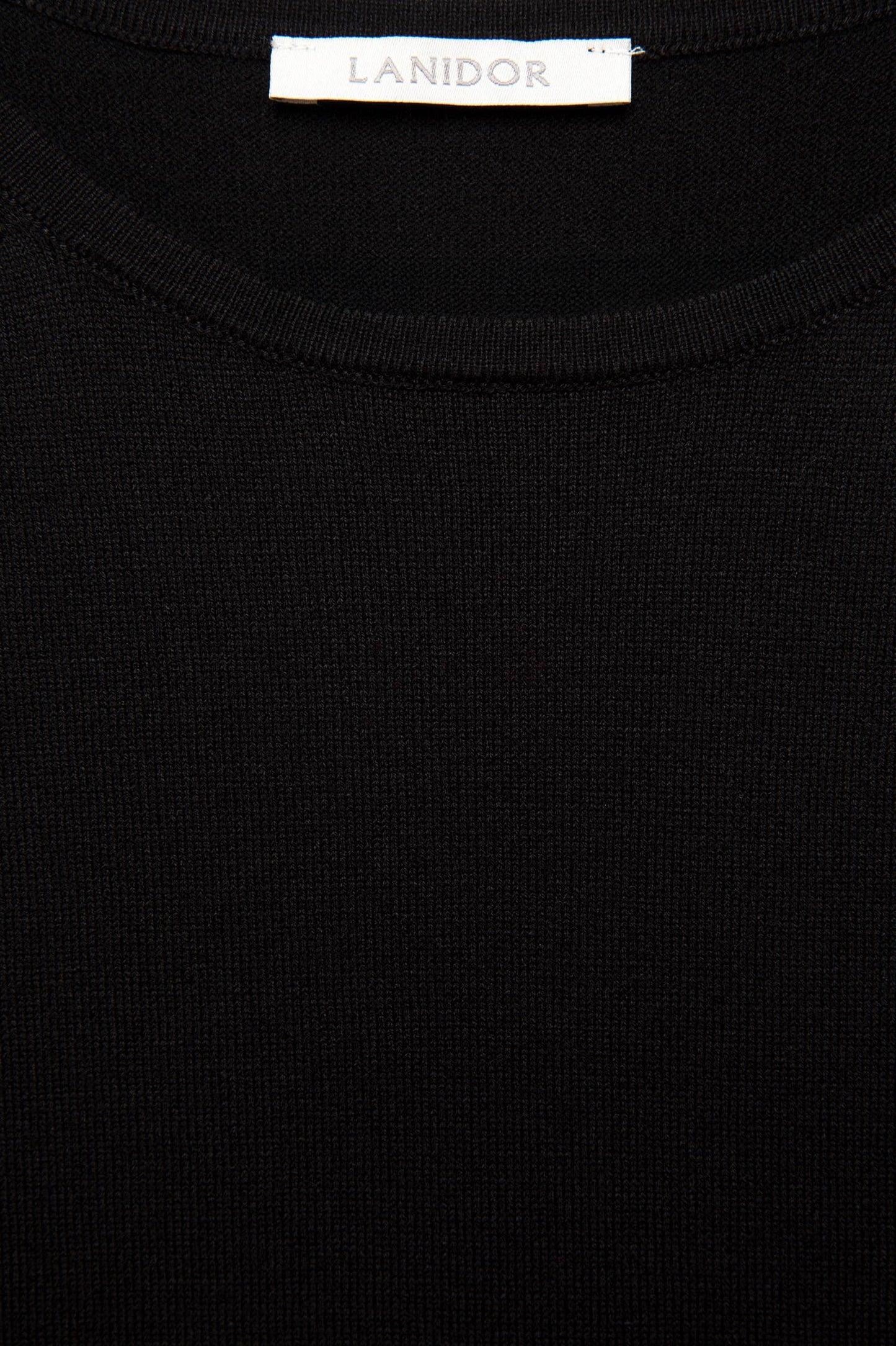 Top in maglia rasata con scollo rotondo
