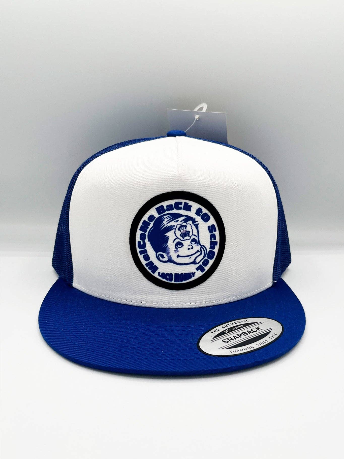 Cappellino trucker Welcome Back con visiera piatta