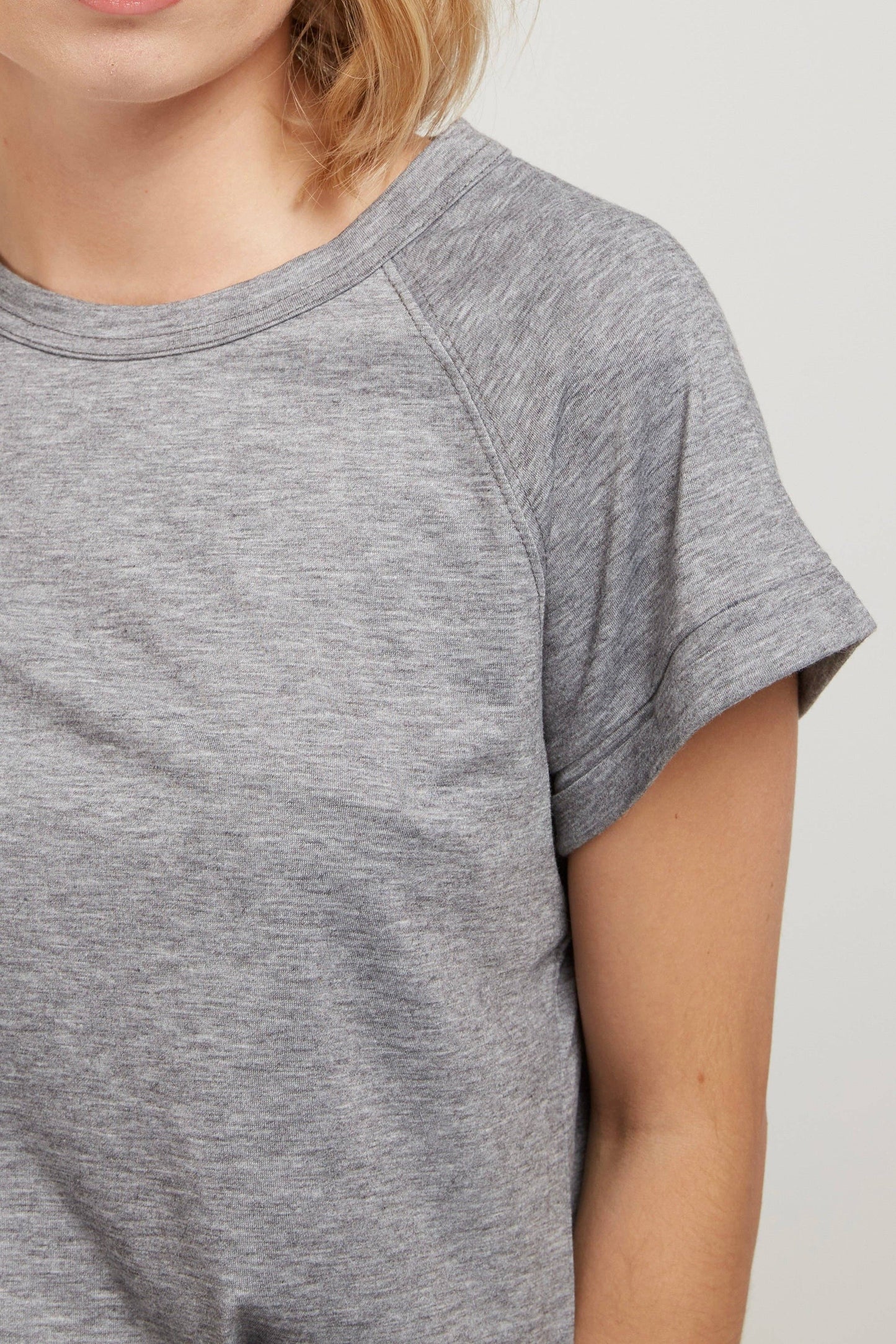 T-shirt essenziale pigmentata da donna Dusty Aqua