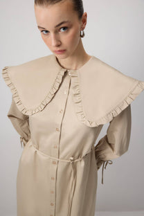 Abito camicia oversize con maxi colletto a volant in misto cotone