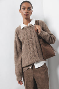 Maglione in lana a trecce