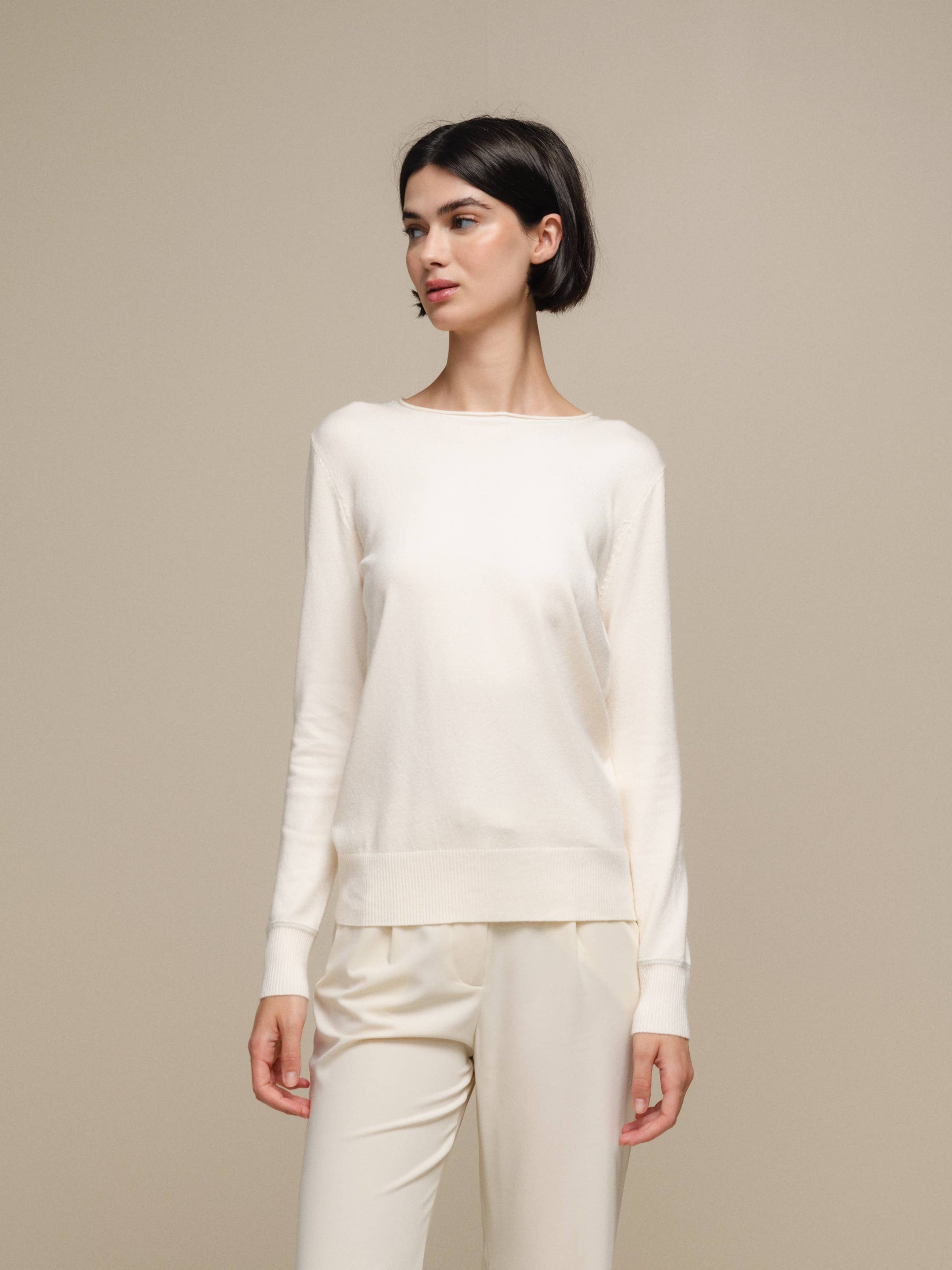 Maglione girocollo in maglia leggera da donna
