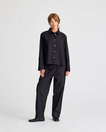 Camicia corta in popeline di cotone biologico nera Flora