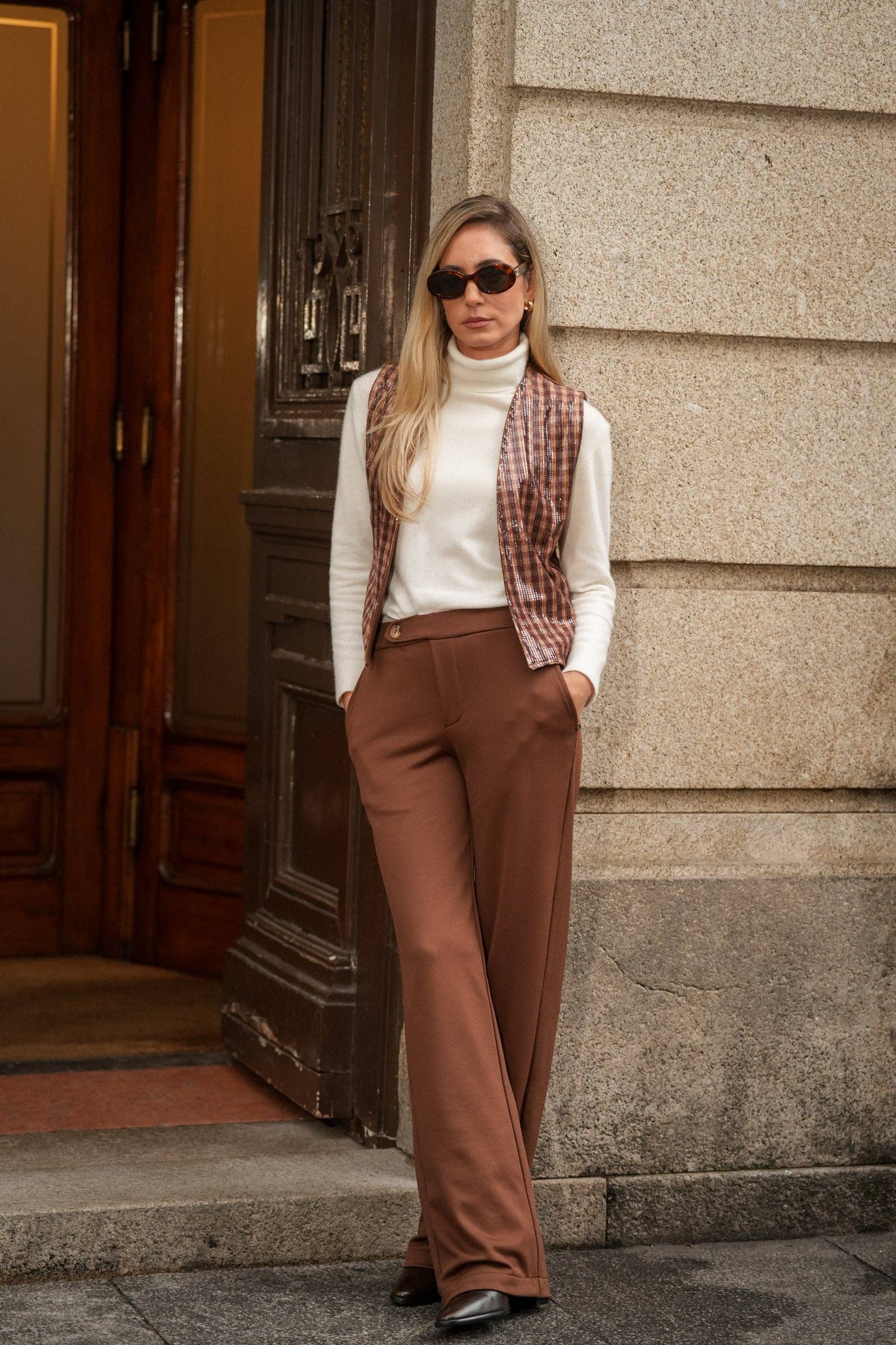 Gilet con paillettes a quadri multicolore