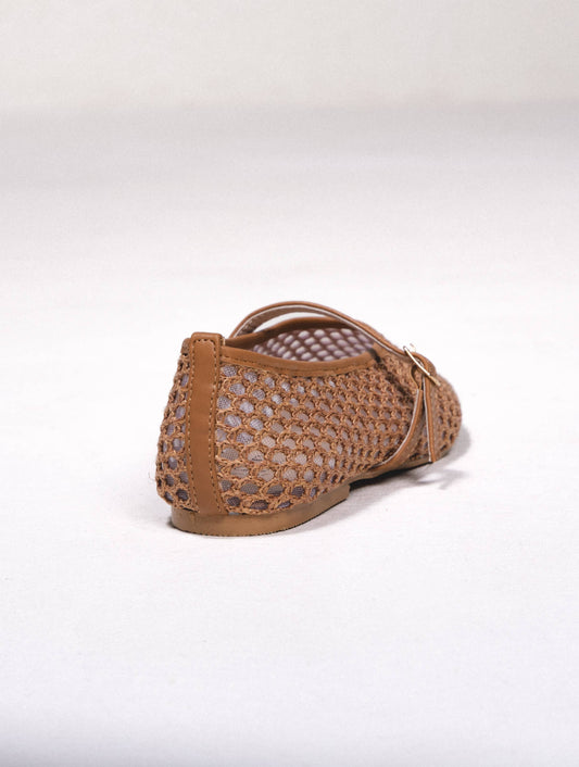 Ballerine in rete aperta con cinturino e fibbia