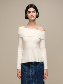 Maglione in maglia off-shoulder a coste