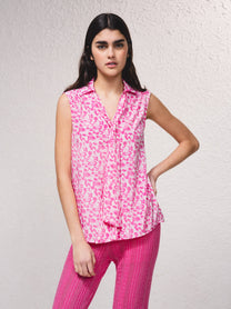 Blusa in raso stampato senza maniche con scollo a V
