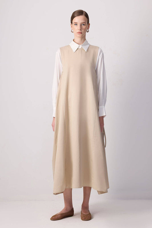 Abito maxi oversize a trapezio con coulisse laterali
