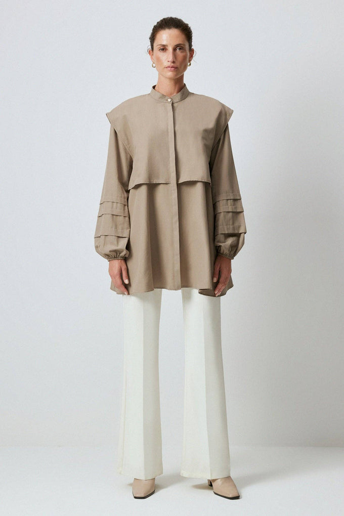 Camicia oversize con laccetto laterale
