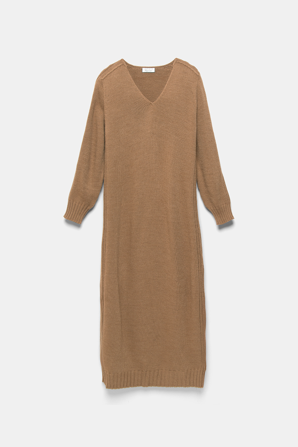Abito lungo in maglia con scollo a V
