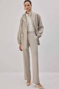 Giacca con zip e collo dritto