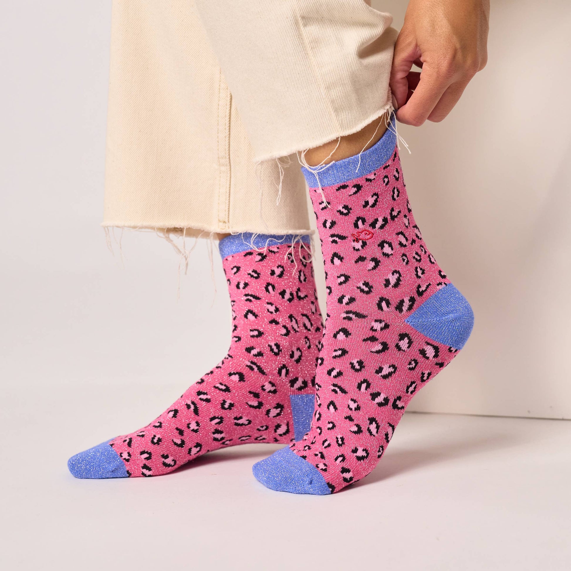 Calzini glitterati leopardati in cotone pettinato rosa e blu