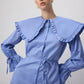 Abito camicia con maxi colletto arricciato