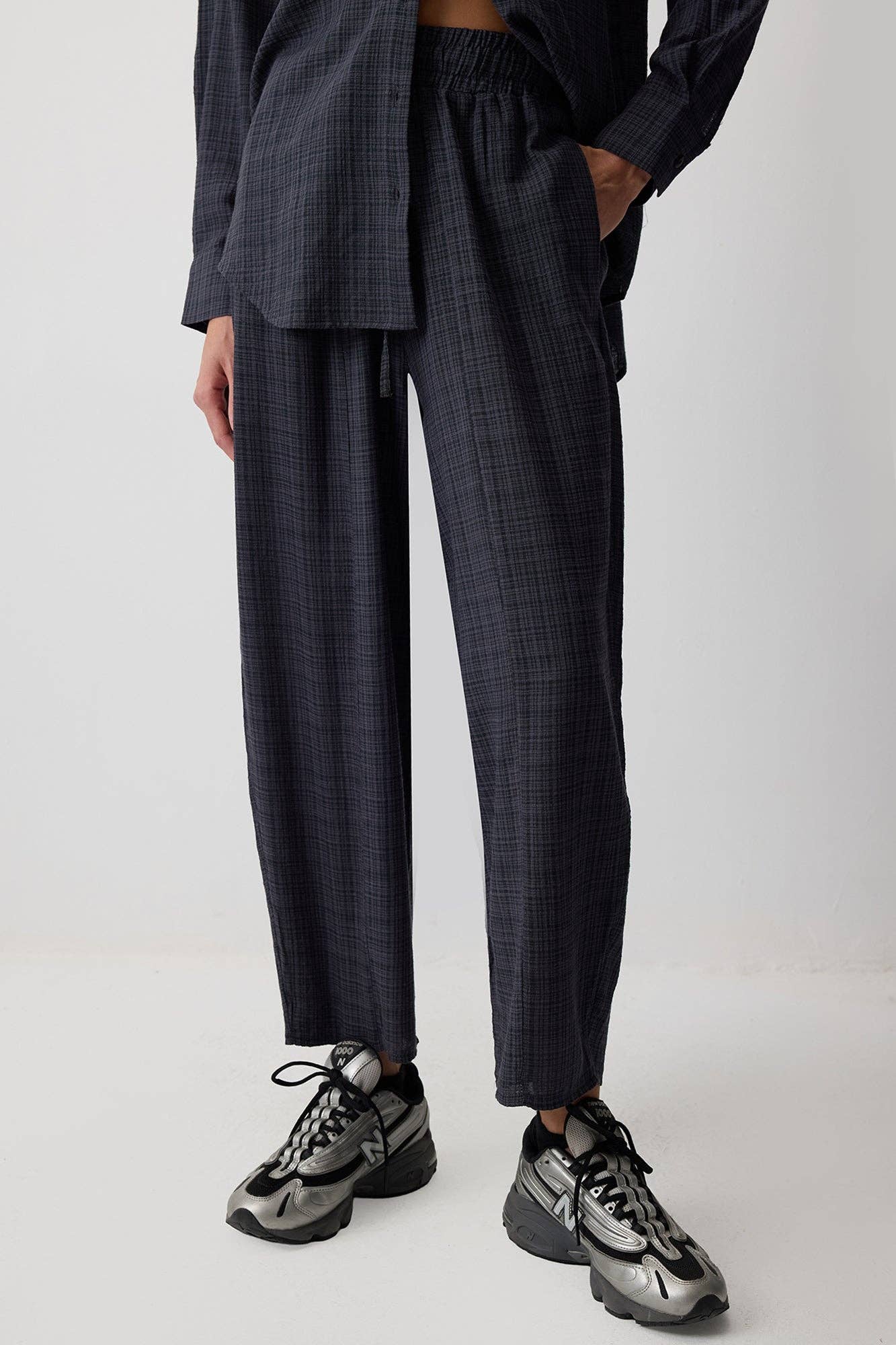Completo donna camicia e pantaloni a quadri