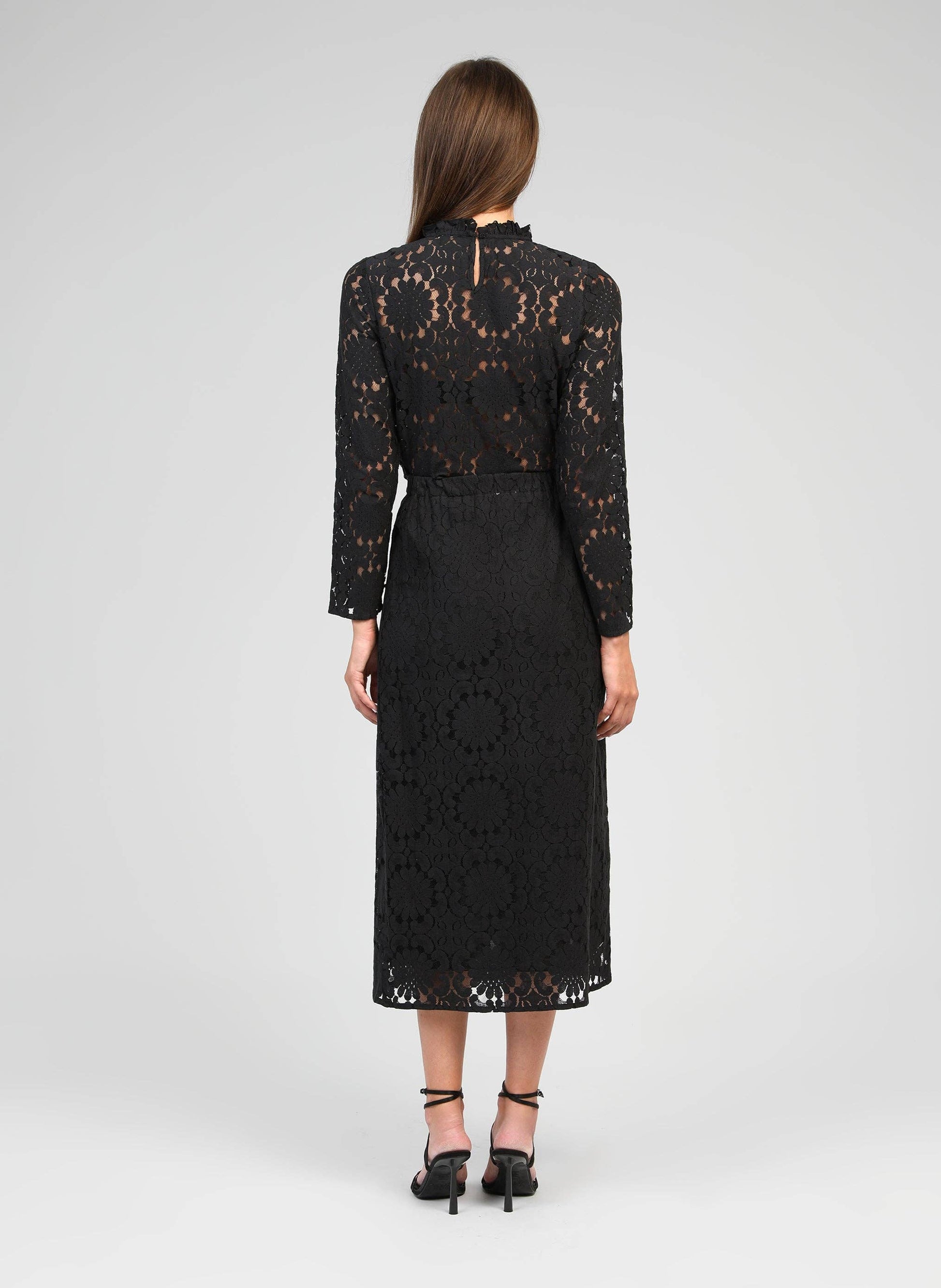 Gonna midi in pizzo nero con ricami di strass e perle