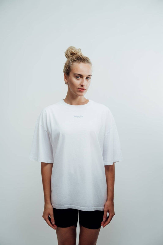 T-shirt bianca oversize con stampa acid sul retro e collo alto