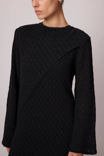 Abito lungo nero in crochet a maniche lunghe in misto cotone