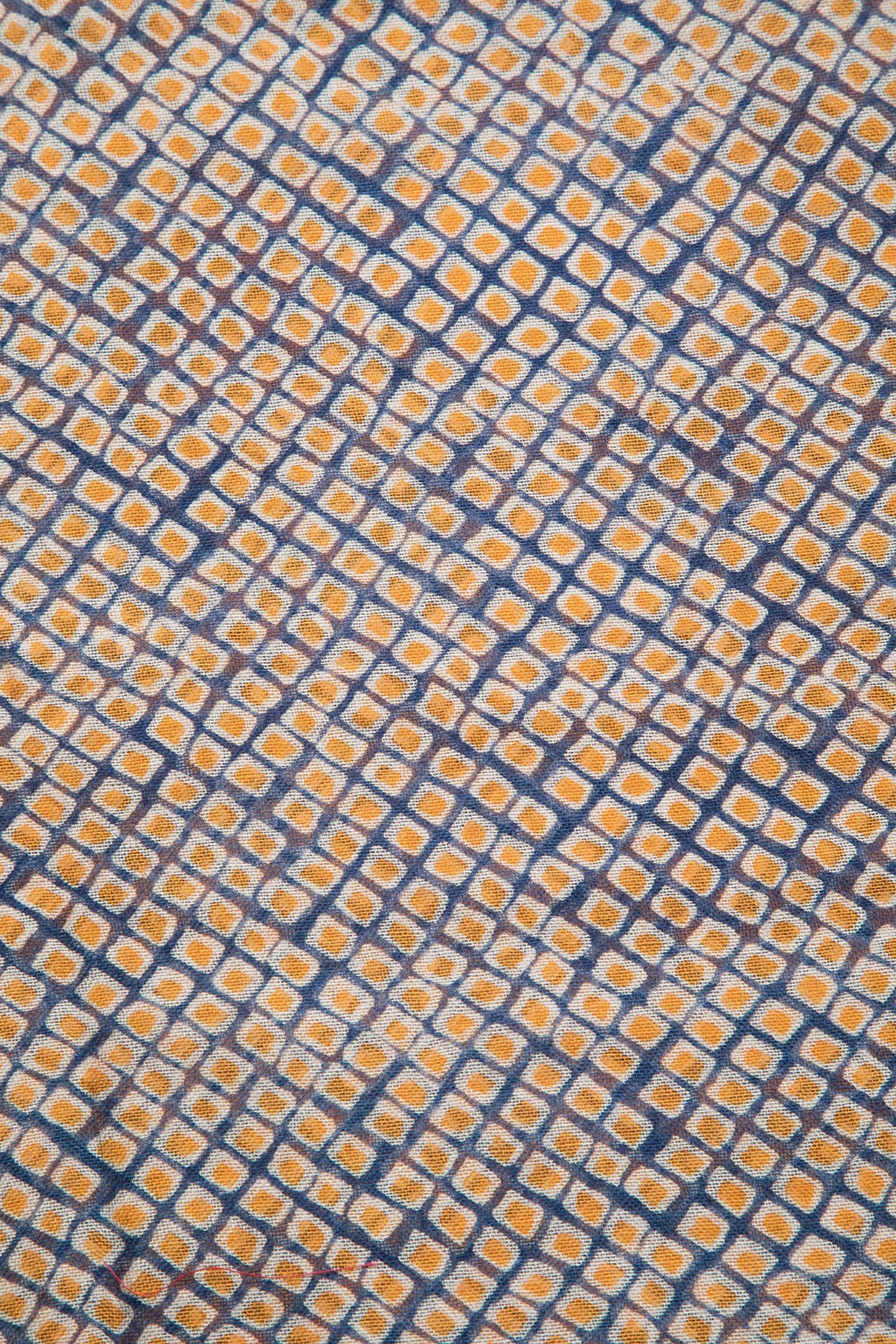 Sciarpa stampata geometrica in lana e modal