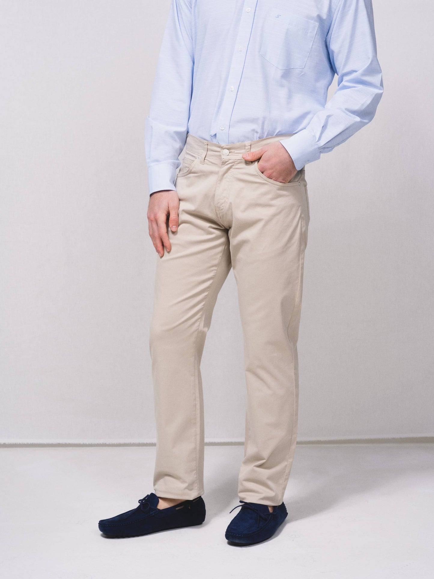 Pantaloni chino regular fit a cinque tasche