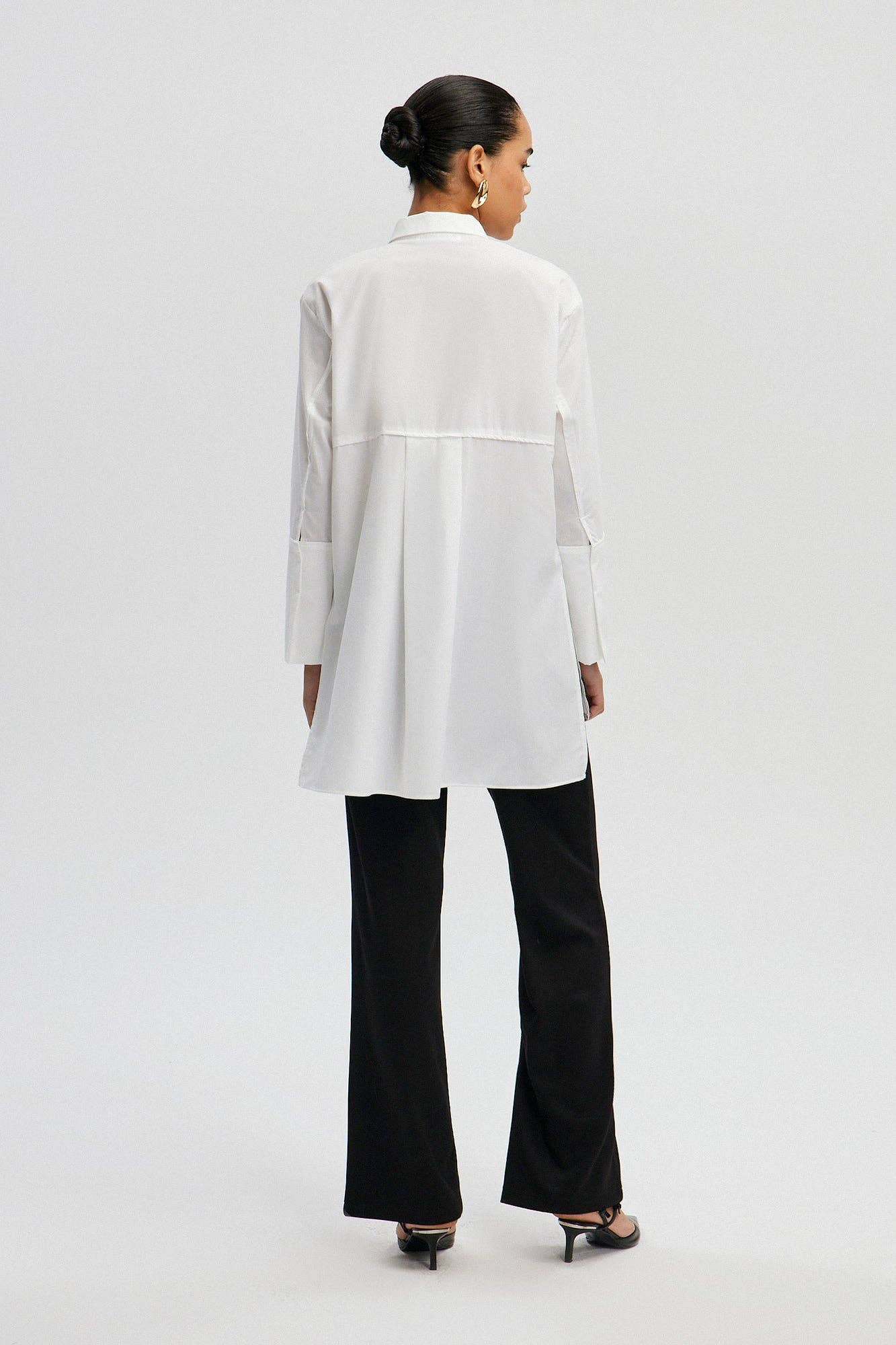 Tunica oversize in popeline con polsini ampi