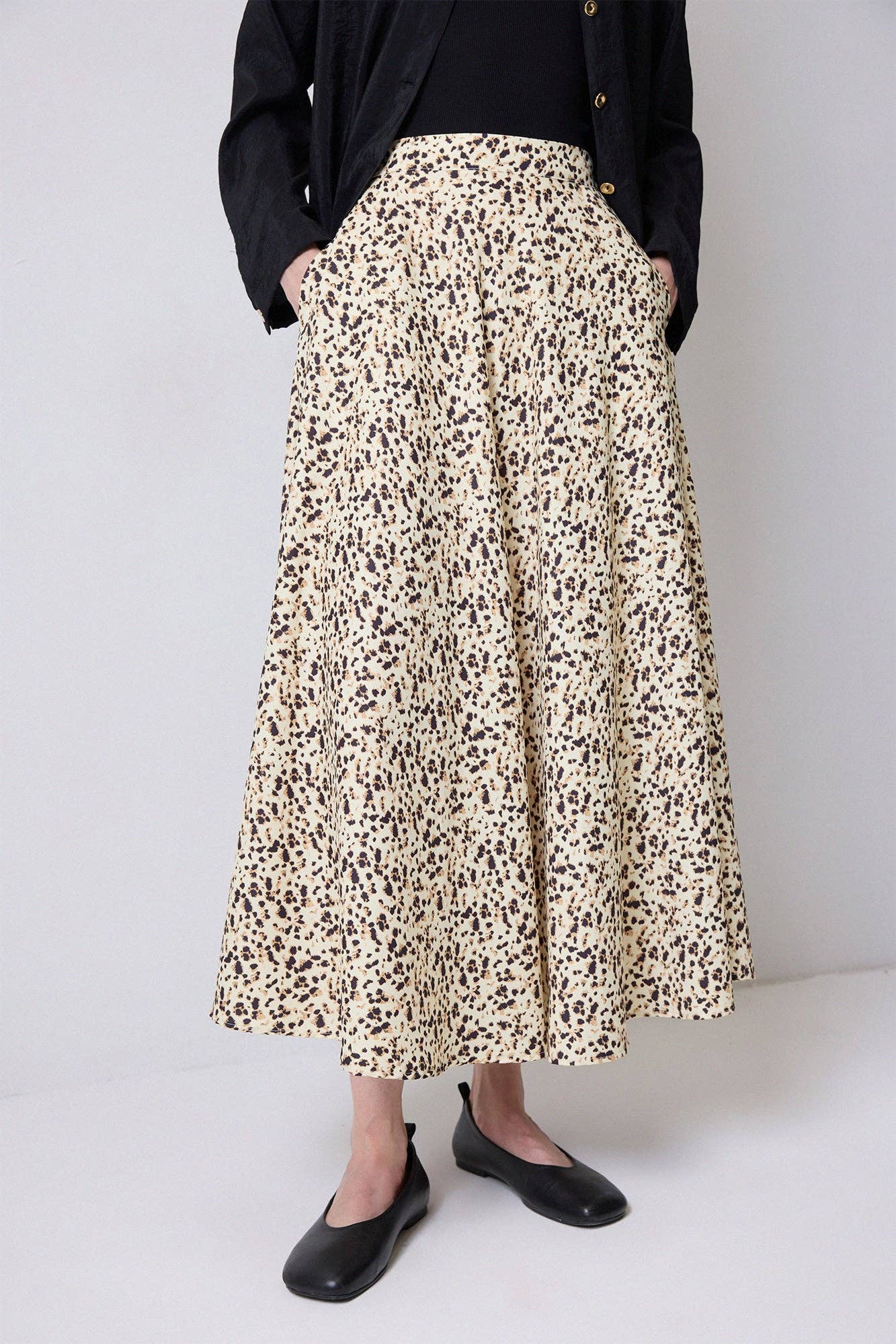 Set camicia e gonna midi con cintura effetto pelle