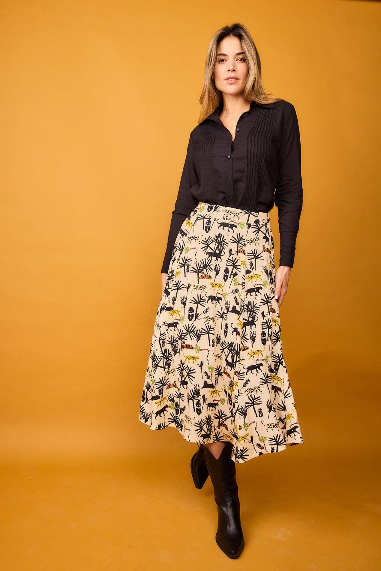 Camicia Rocio nera in cotone con pieghe