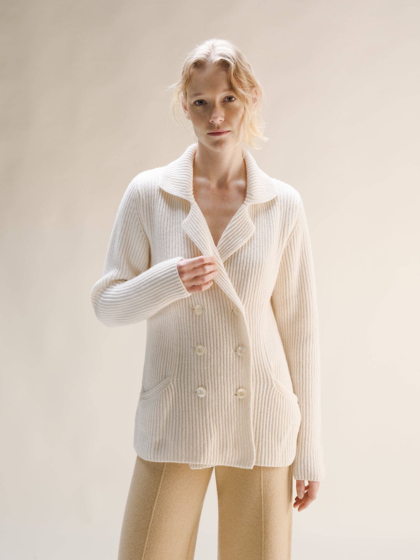 Giacca doppiopetto in maglia misto cashmere