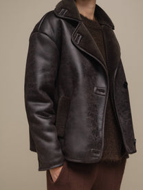 Cappotto corto effetto shearling marrone da donna