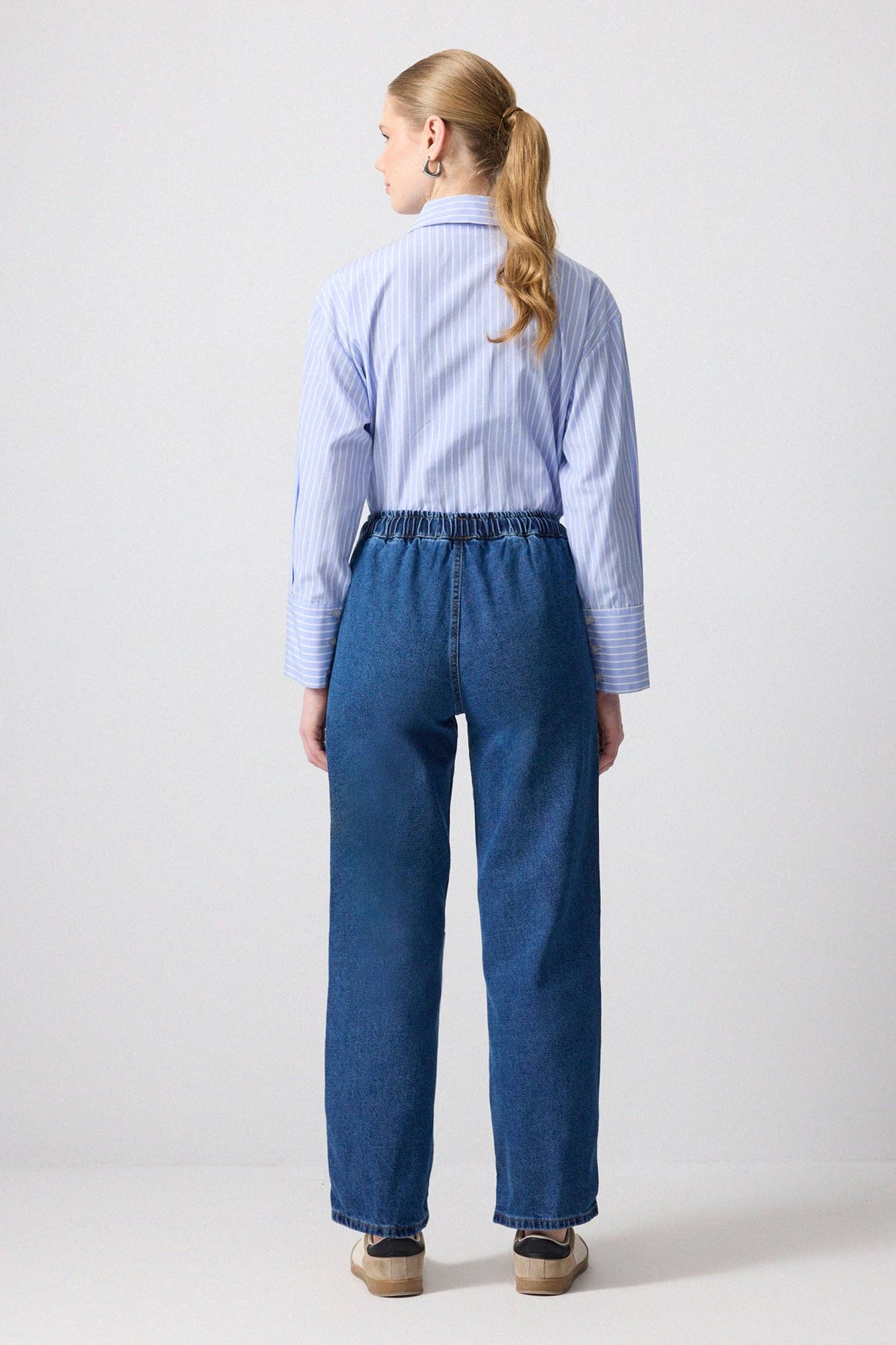 Pantaloni in denim con vita elasticizzata
