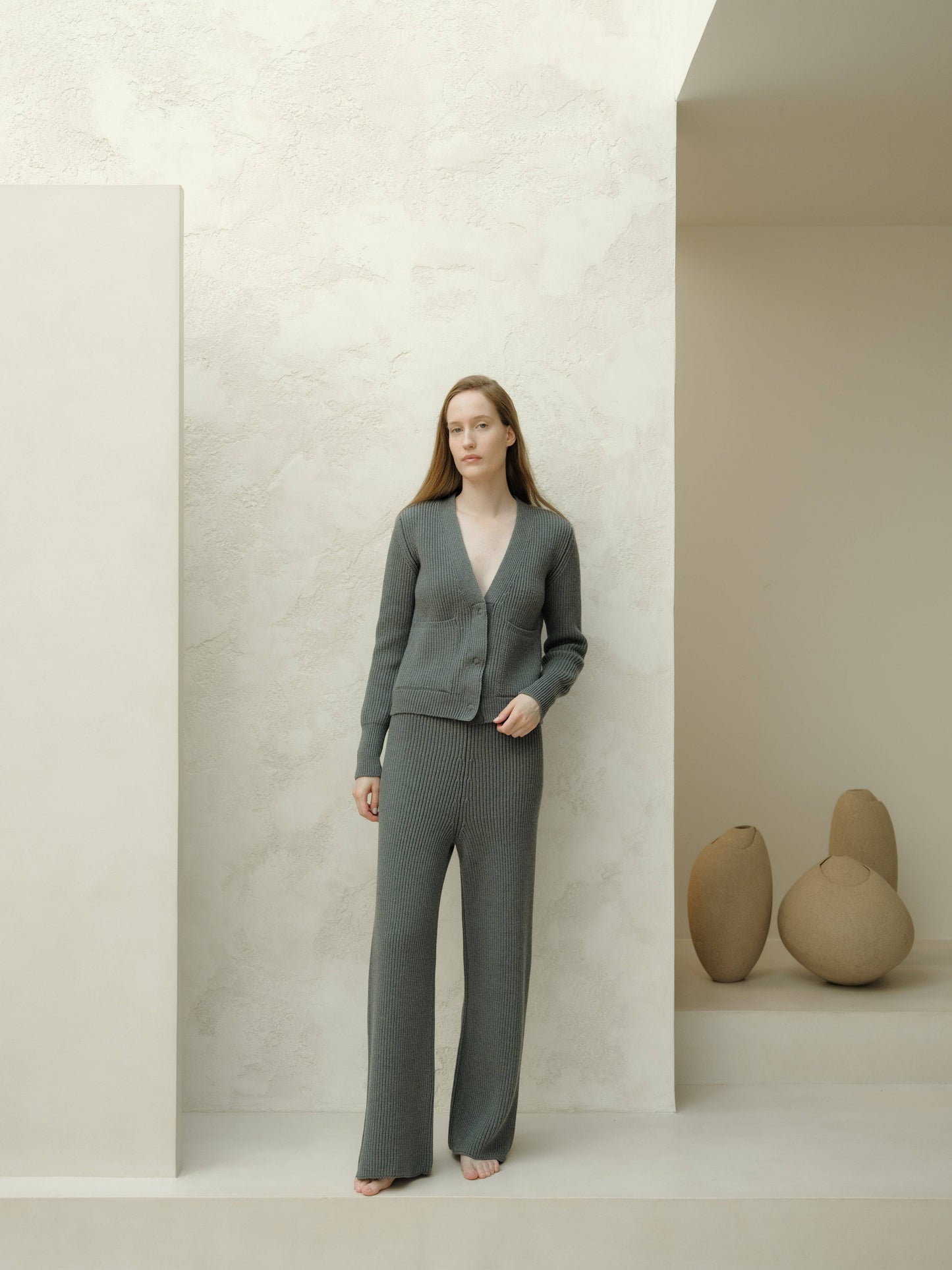 Cardigan in lana merino extrafine a coste