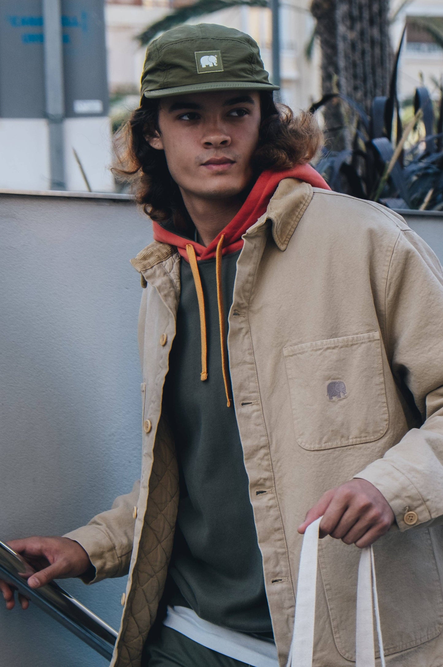 Cappellino cinque pannelli in nylon idrorepellente verde oliva scuro