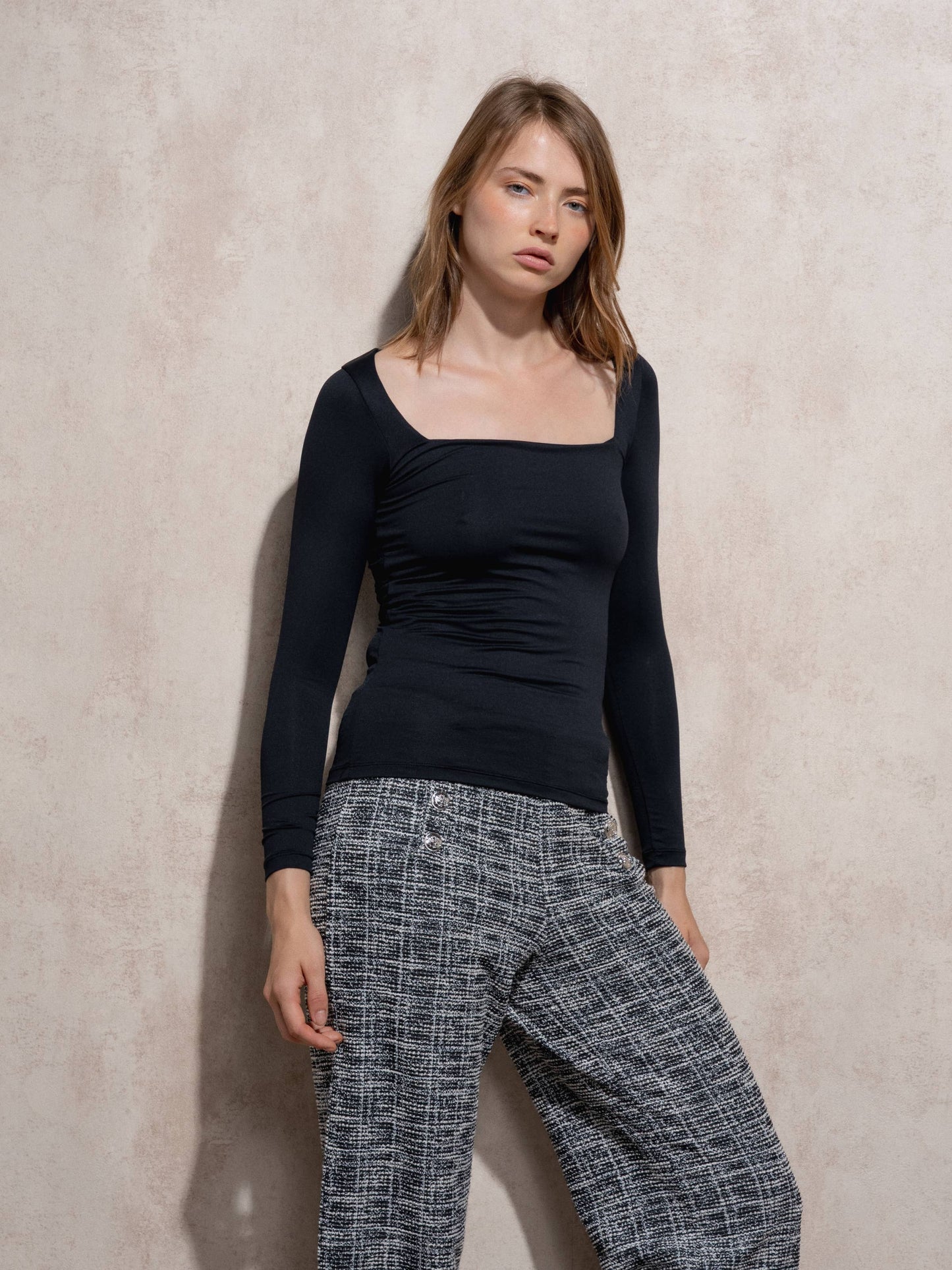 Maglia aderente a manica lunga con scollo quadrato