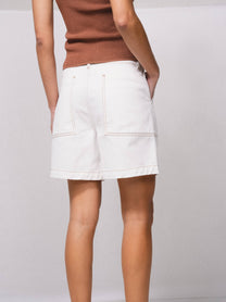 Pantaloncini in denim a vita alta color perla