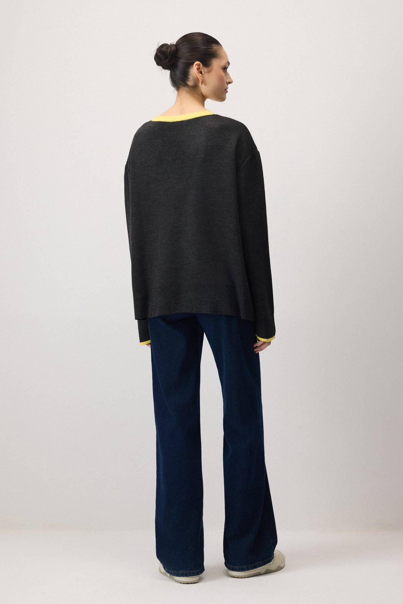 Maglia con colletto a contrasto