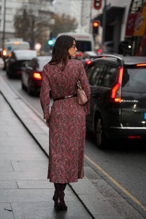 Abito lungo con stampa paisley