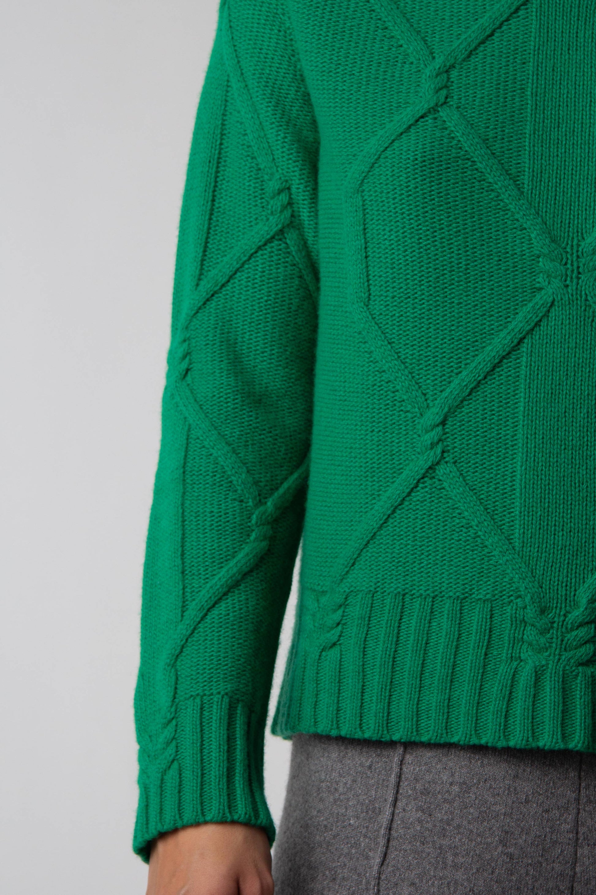 Maglione dolcevita a trecce in misto cashmere
