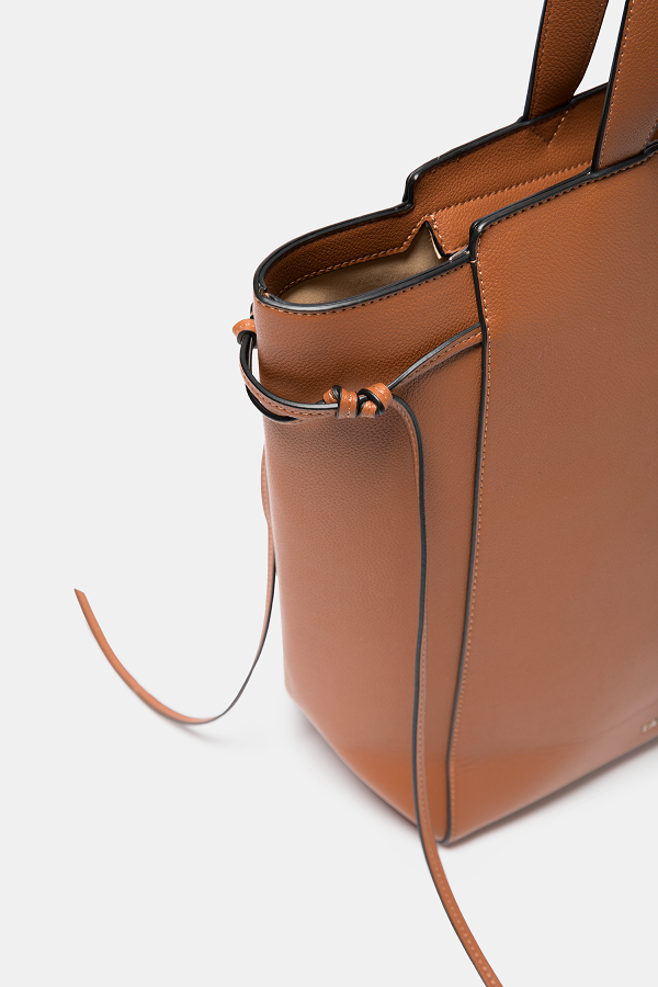 Borsa shopper in pelle sintetica con doppi manici e tracolla
